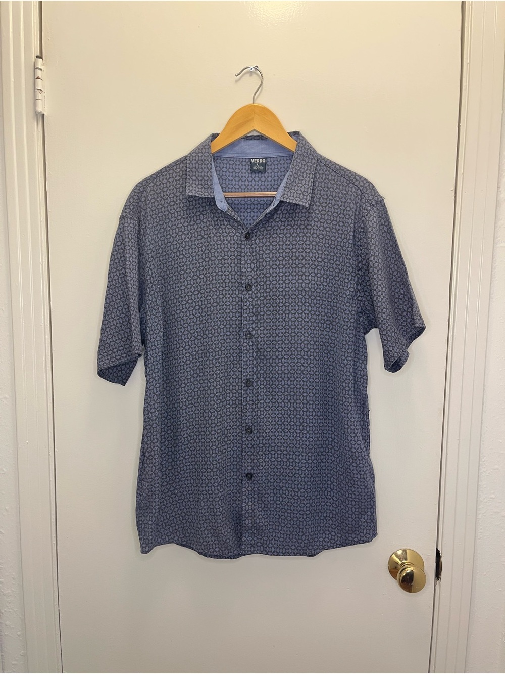 Vintage Verdo Men’s Short Sleeve Button-Up Shirt in Blue